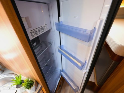 Weinsberg CaraCompact Pepper 600 MEG LPG | Oyster | Airco  photo: 15