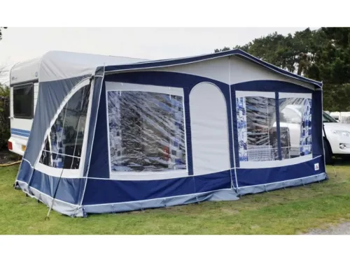 Hobby Excellent 470 UF lit en travers photo toilettes: 15
