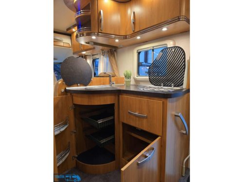 Hymer B 508 CL * Compact Motorhome* Top condition * NAP photo: 17