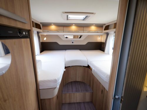Knaus Sky TI 650 MEG L&Auml;NGSBETTEN XXL GARAGE! Foto: 18