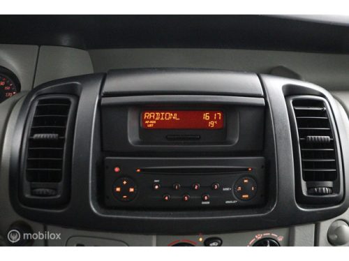 Renault Trafic Kastenwagen 2.0 DCi 115 PS | 2 Sitz-/Schlafbank | Breitbett 130 x 190 | Wohnmobil Kennzeichen | T&Uuml;V 09-2027 | Two Town Farbe | Anh&auml;ngerkupplung Foto: 15
