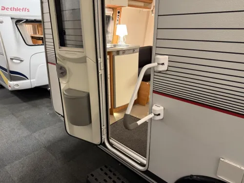 Kip Isa White 41 TDB FRANZ&Ouml;SISCHES BETT VORZELT RANGIERHILFE Foto: 2