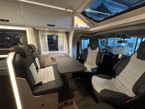 Sunlight T 67 S - Automatic Single Beds photo: 1