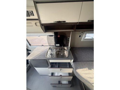 P&ouml;ssl Summit Prime 540 skyroof 9 speed automatic Euro 6 transverse bed navi camera remis plisse flyscreen door bike rack alloy wheels climate control cruise control photo: 22