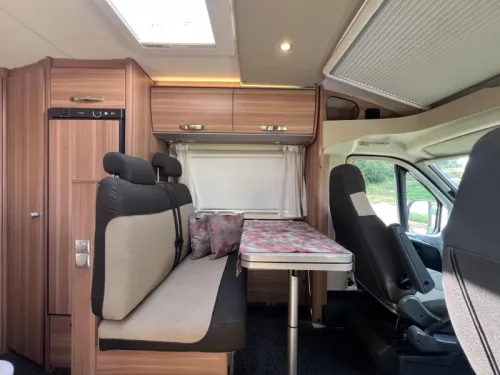 Weinsberg CaraLoft 600 MF 1st Owner NL | Ready for holiday photo: 12