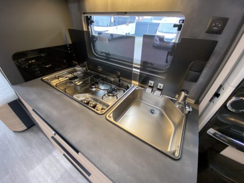 Hobby Maxia 585 UL Einzelbetten, Rundsitzgruppe  Foto: 15