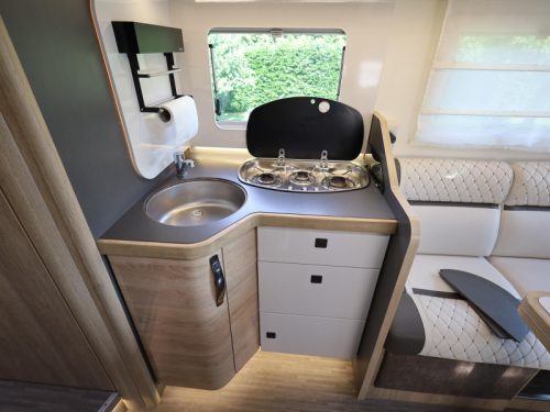 Mobilvetta Kea 86 I roof air conditioning | single beds photo: 7