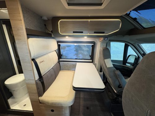 Weinsberg CaraBus 600 MQ edition FIRE / Automatik Foto: 9