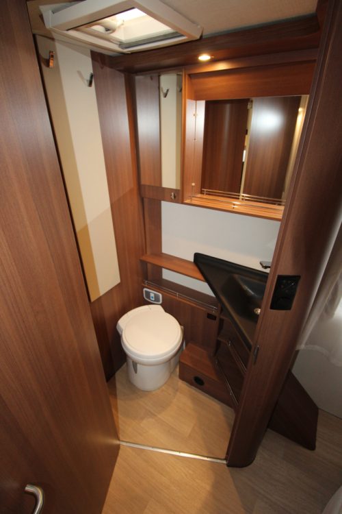 Lmc Cruiser T 731 Premium  photo: 12
