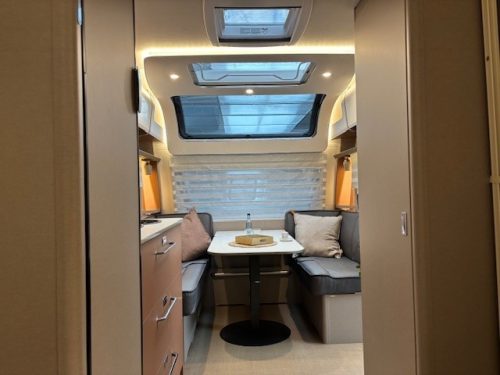 B&uuml;rstner Averso 465 TS photo : 11