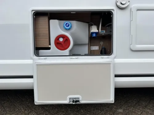 Knaus L!ve I 650 MEG Truma E&G, Lederst&uuml;hle Foto: 14