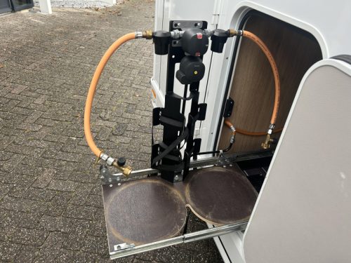 Knaus Sky Wave Aire acondicionado 230V, panel solar foto: 17