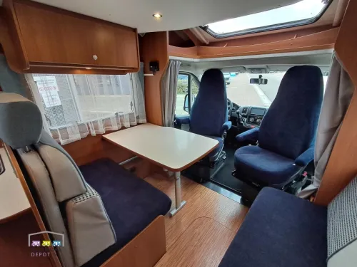 Autocaravana Carado T 348 muy cuidada foto: 9