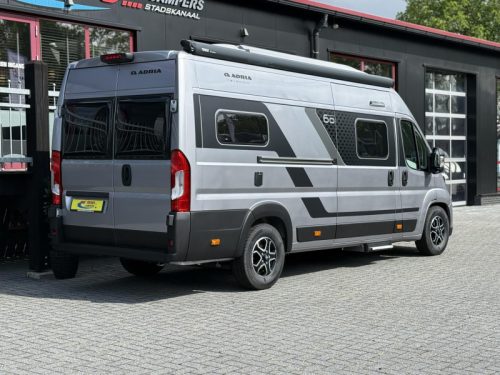 Adria Twin 640 SGX AUFSTELLDACH + HUBBETT Foto: 5