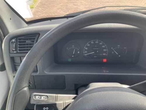 Hobby 550 2.5 TDI 115 PS Teilintegriert, Servolenkung, Etagenbett hinten, Essecke, I. G. Z. St., Km. 137.547 Bj. 1997 Wohnmobilzentrum on the road Marum Foto: 15