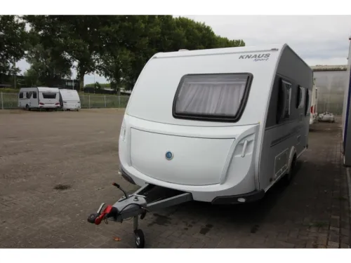 Knaus Sport 450 FU Rondzit, Voortent,  foto: 4