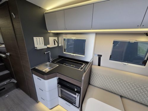 Adria Coral Supreme MB 670 DL Foto: 23