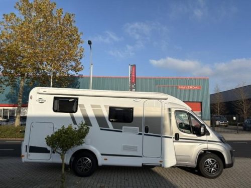 Carado V 337 PRO+ 1e eigenaar + Nieuwstaat  foto: 1