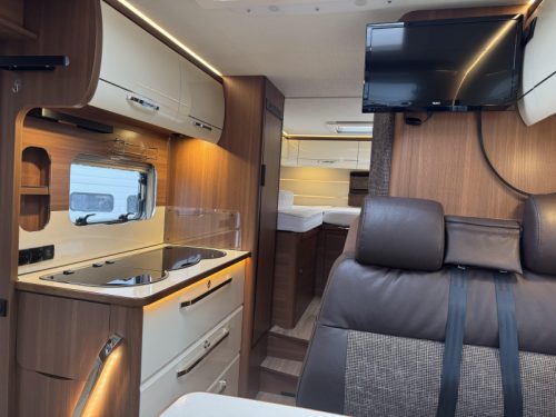 LMC Cruiser Passion 663 G LENGTH BEDS - 7 METERS photo: 11