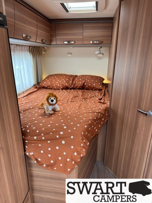 Weinsberg CaraLoft 650 MF, French bed 130 hp photo: 16