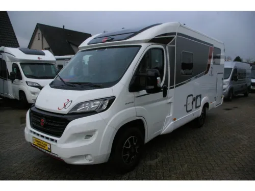 B&uuml;rstner Travel Van T 620 G Single beds, Automatic photo: 3