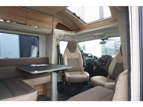Adria Matrix Platinum 670 SC 5th seat / Roof air conditioning photo: 7