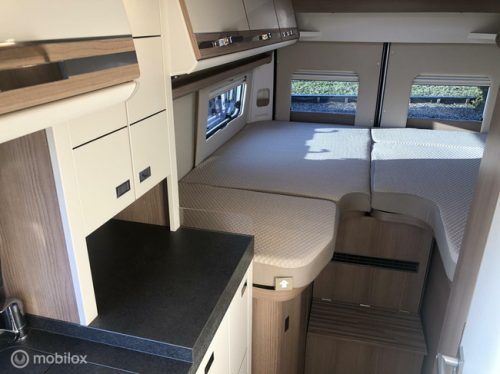 Carthago Malibu 640 Charming GT-Sky-View 160-PK Euro6 Camper Van with Single Beds Top-Condition! photo: 2