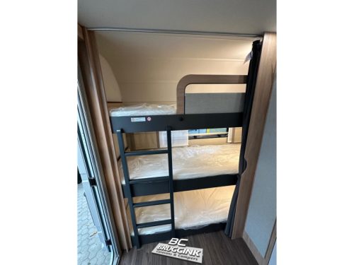 Knaus Sport 500 QDK 3-FACH-ETAGENBETT!! 6-P Foto: 3