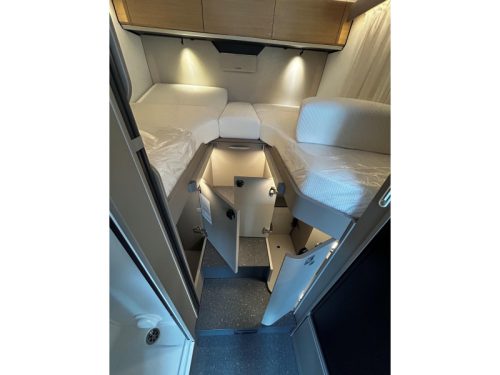 Adria Compact Select DL Large refrigerator, Awning photo: 19