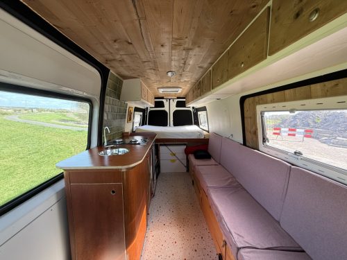 VOLKSWAGEN CRAFTER 35 AUT Foto: 2