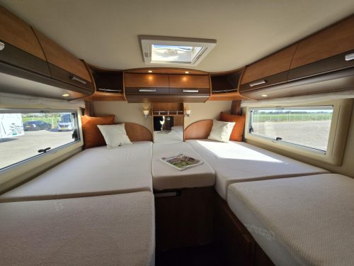 Carthago C-Compactline 143 I Einzelbetten Hubbett Foto: 2