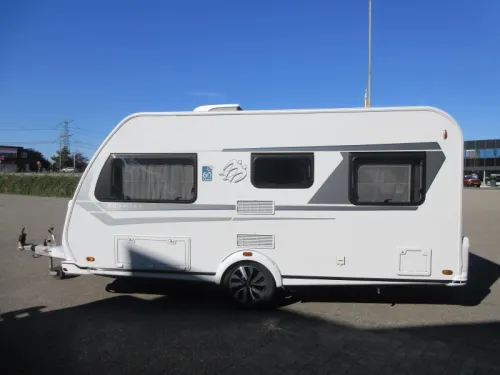 Knaus Sudwind 60 Years 450 FU VERY NEAT, FIXED AWNING photo: 21