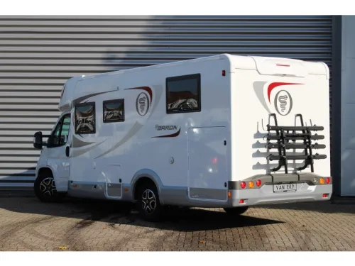 Elnagh Baron 573 Automatic Single Beds photo: 3