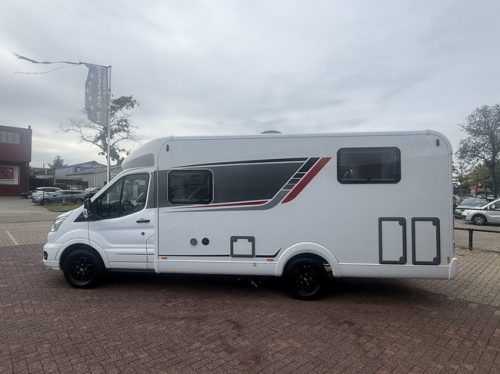 B&uuml;rstner Lineo T 700 Active Euro 6 130 hp only 2,287 miles Queensbed air conditioning large garage flyscreen door camera apple carplay remis plisse photo: 6
