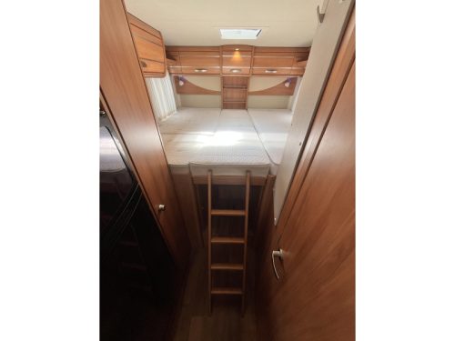 Hymer Exis-i 588 automaat en 150pk  foto: 15