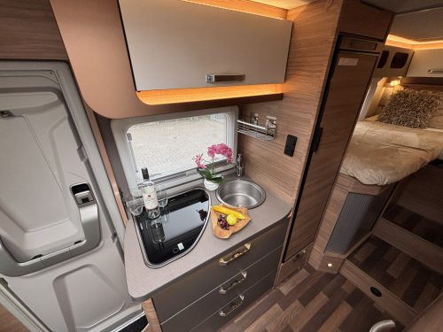 Weinsberg CaraCompact Pepper AUTOMATIC SINGLE BEDS MERCEDES photo: 5
