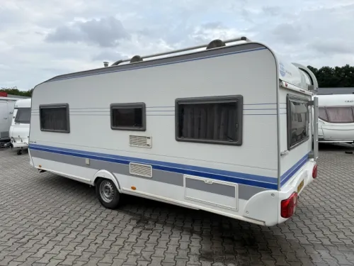 Hobby De luxe Easy 540 UK Kinderzimmer Rundsitzgruppe Foto: 14