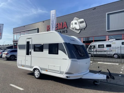 Hobby On Tour 390 SF Zugsitzgruppe, Querbett Foto: 1