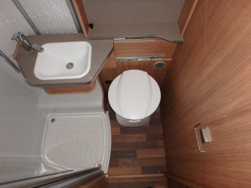 Weinsberg CaraHome 700 DG photo: 21
