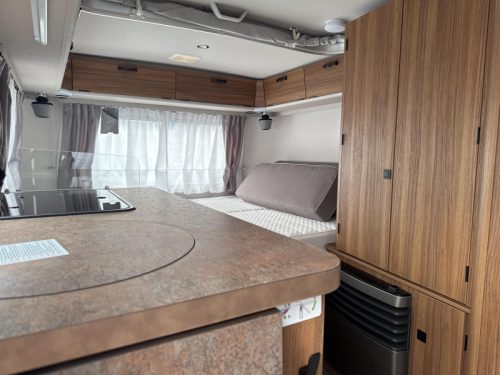 Eriba Touring 530 Legend Hampton silber Foto: 4