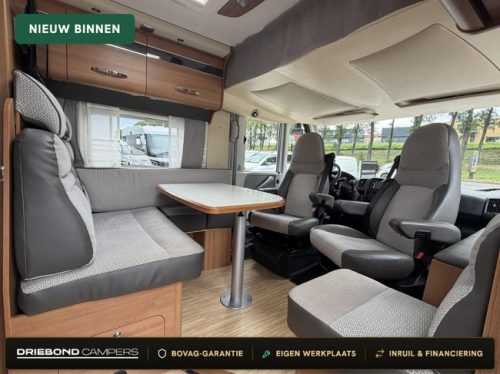 LMC Liberty Explorer 635G Lit transversal Lit escamotable Panneau solaire Store photo : 1
