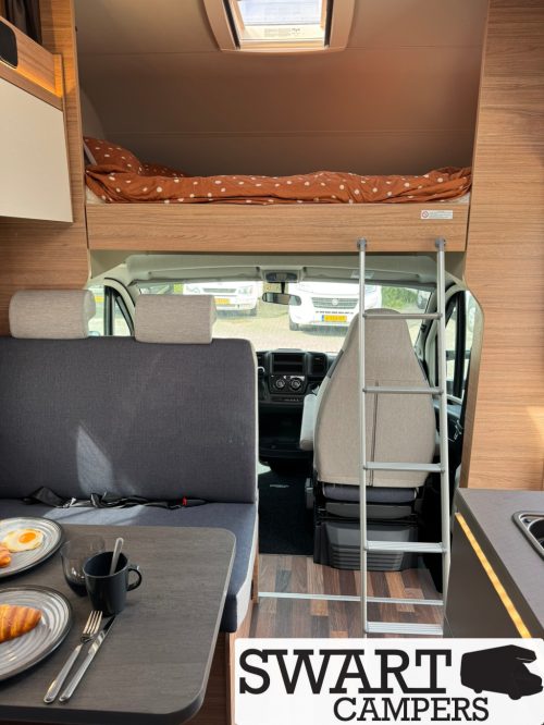 Weinsberg CaraHome 600 DKG, Automatic 6 berths Overcab  photo: 17