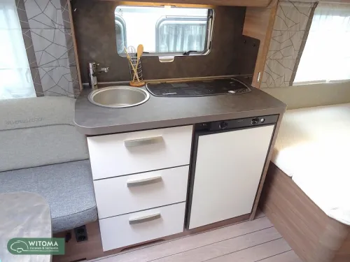 Knaus Sport 450 FU sch&ouml;ne Ausf&uuml;hrung! Foto: 11