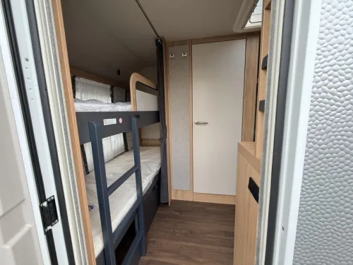 Knaus Sport 500 QDK Etagenbetten Foto: 8