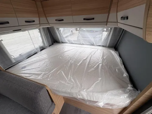 Dethleffs Summer Edition 500 QSK Etagenbett / Querbett  Foto: 5