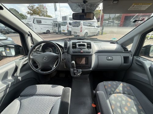 Mercedes-Benz 639 VITO 111 CDI Kastenwagen Euro 5 Automatik Hubdach Klimaautomatik Tempomat Markise Anh&auml;ngerkupplung Toilette Foto: 10