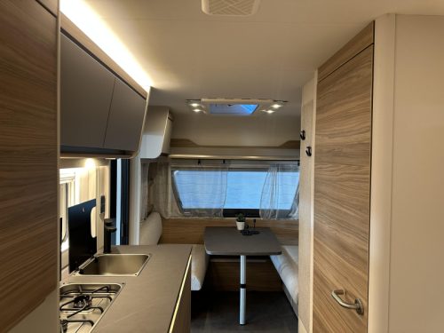 Dethleffs Nomad 460 EL underfloor heating / ATC photo: 19