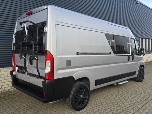 Sunlight CLIFF 600 EURO 6 ONLY 35,011 KM !! SOLAR PANEL LITHIUM AIR SUSPENSION TRANSVERSE BED SWIVEL SEATS photo: 5