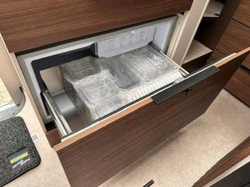 B&uuml;rstner Signature SFT 7.4 CAMPER VAN HET JAAR!  foto: 11