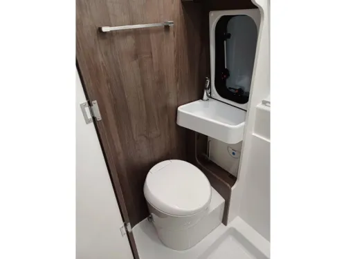 Benimar Benivan 160 PS NOW WITH &euro;14,000 DISCOUNT photo: 14